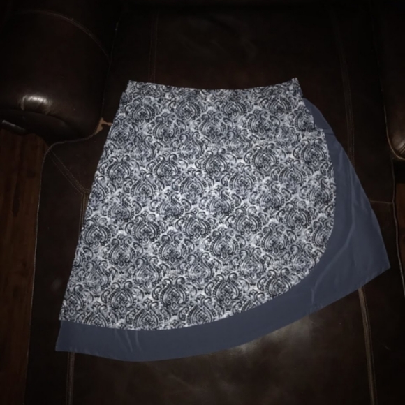 CATO Navy Blue& White Skirt 18/20W - Picture 1 of 5